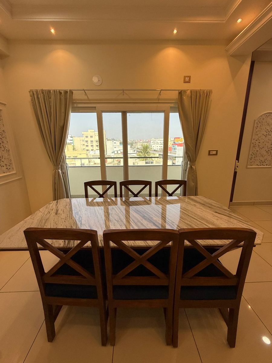 Elegant dining table close-up